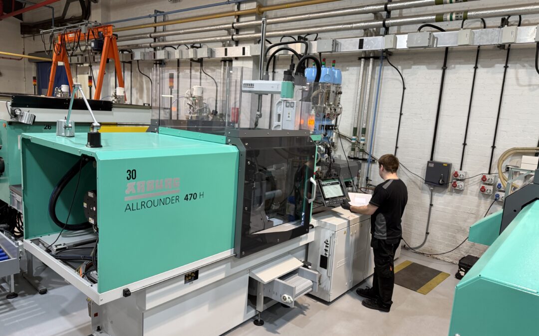 Measom Freer keep machines running with expert ARBURG maintenance